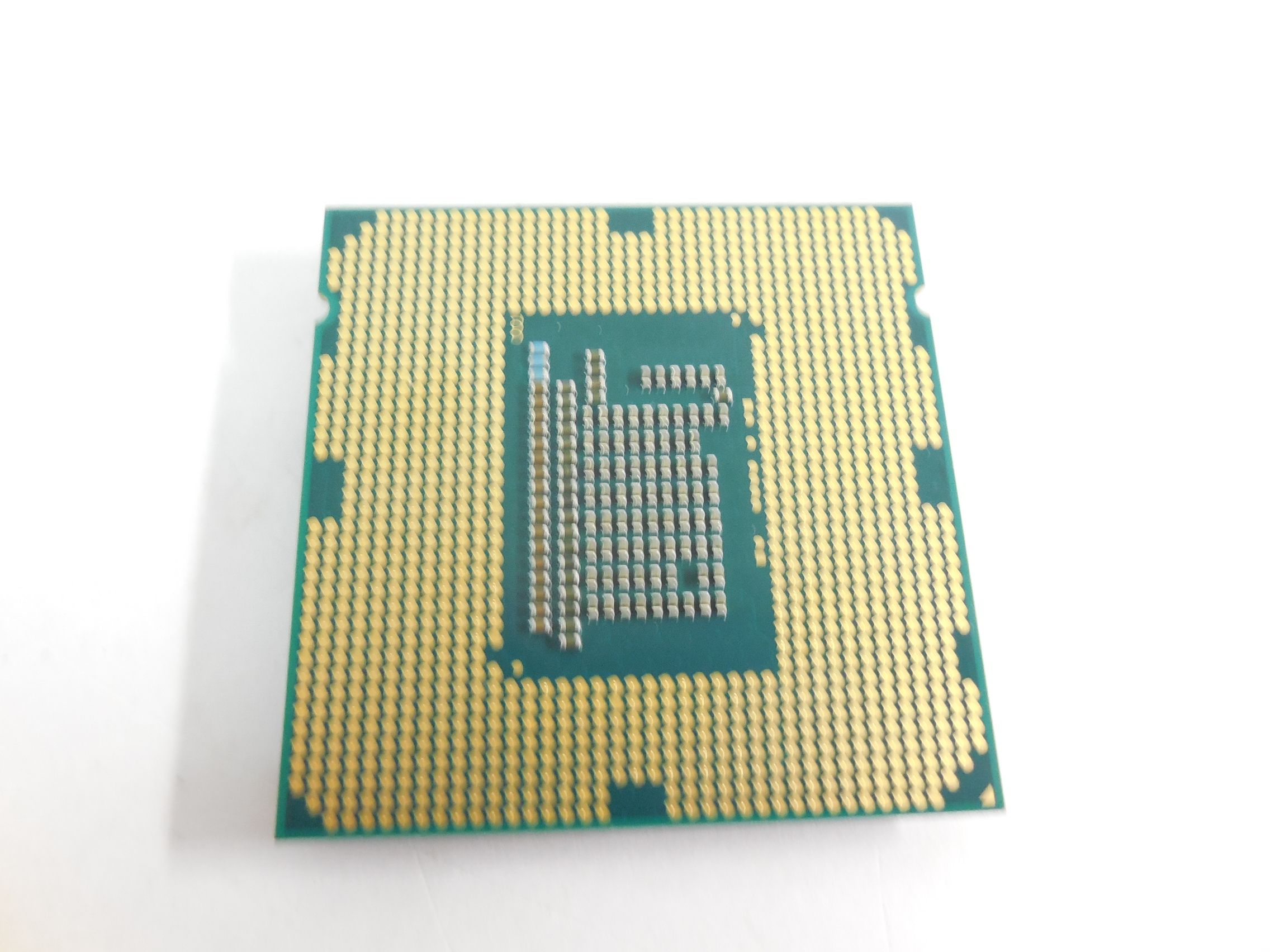 Процессор Интел i3. Intel Core i3 3240.