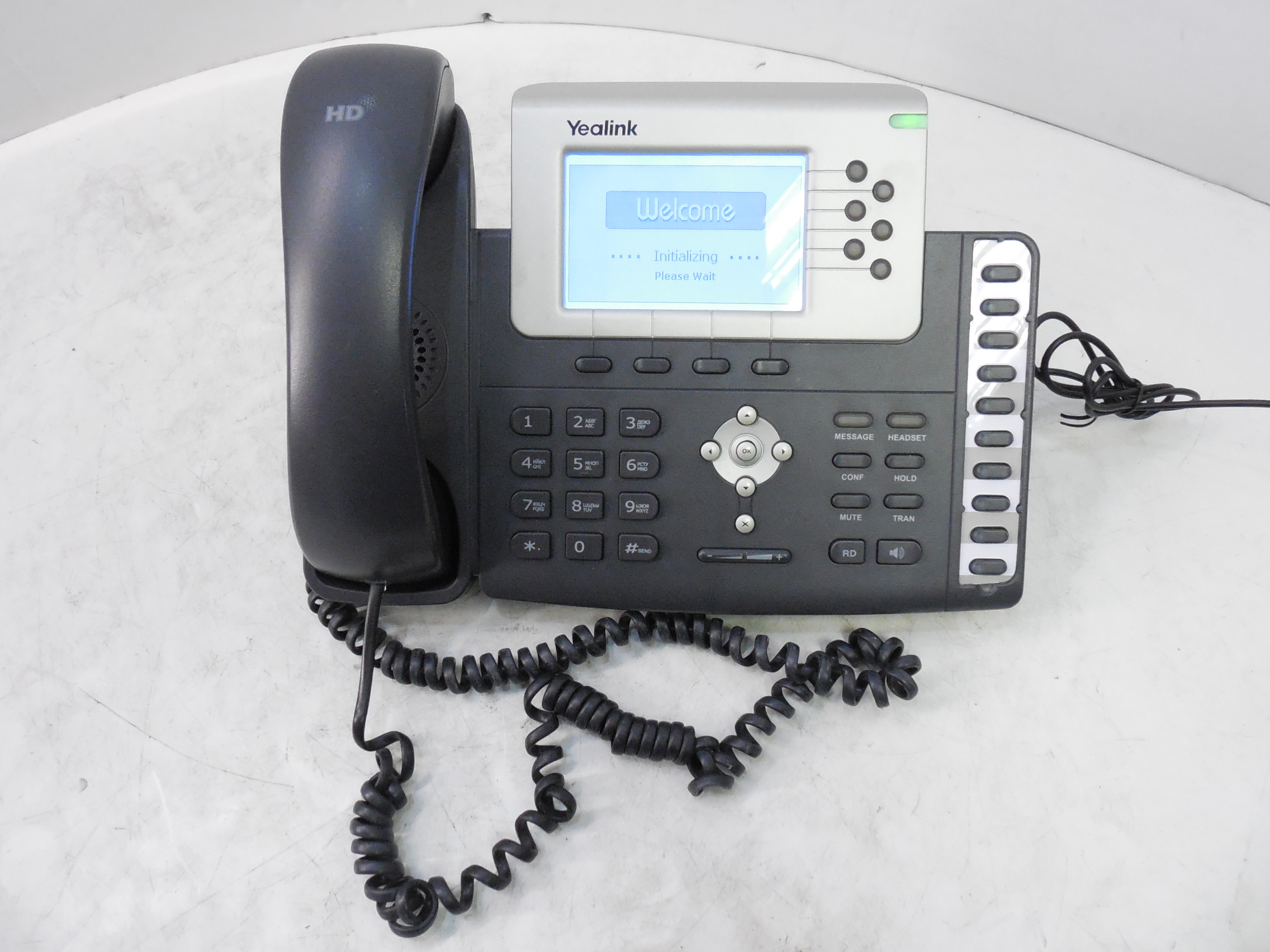 Yealink sip-t30p. Ip телефон yealink sip. Телефон yealink sip-t31. Yealink sip-t30. Voip yealink sip-t31p.