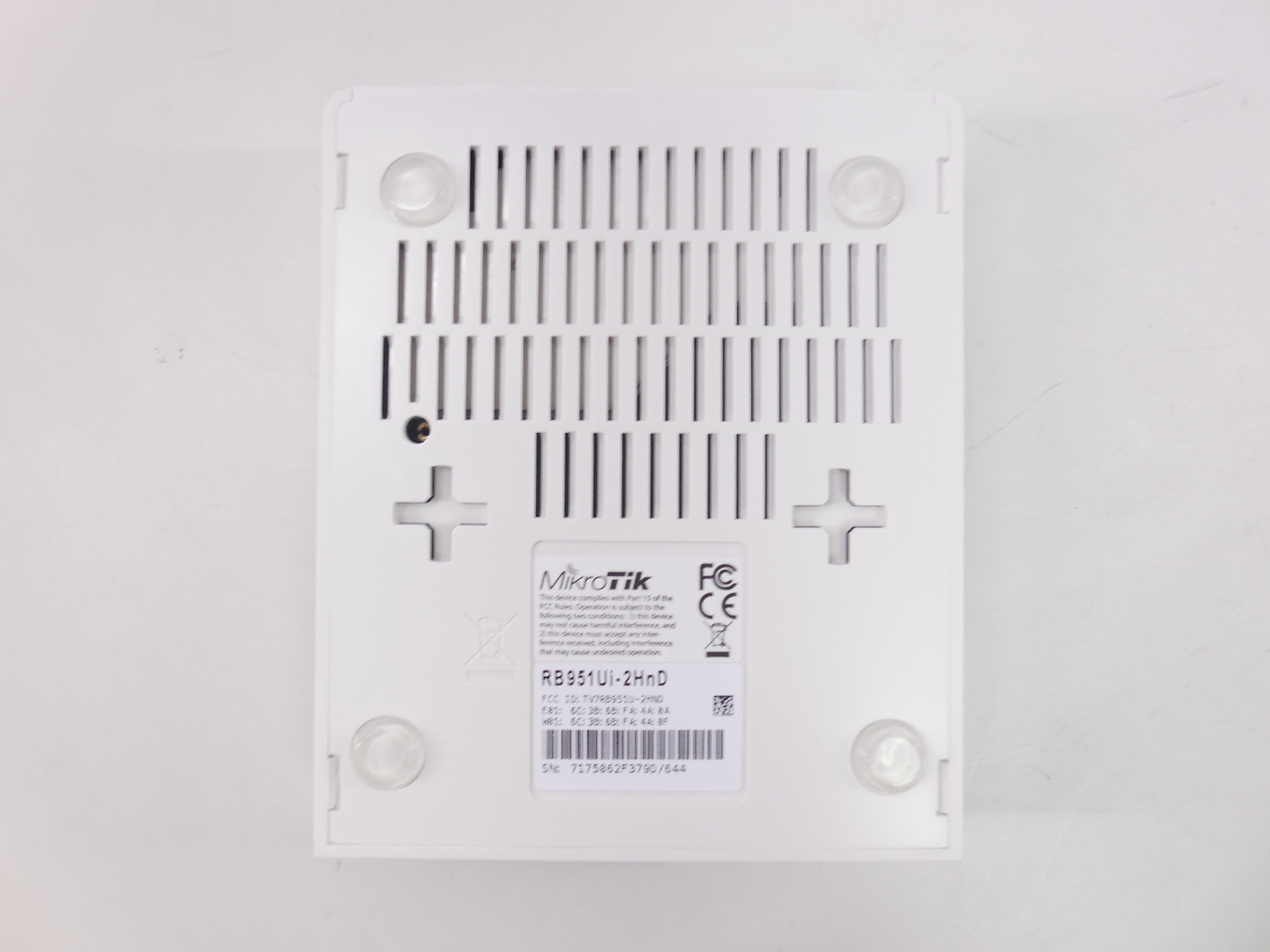 Mikro tik Router Board 951ui 2hnd. Передатчик 30 ГГЦ.