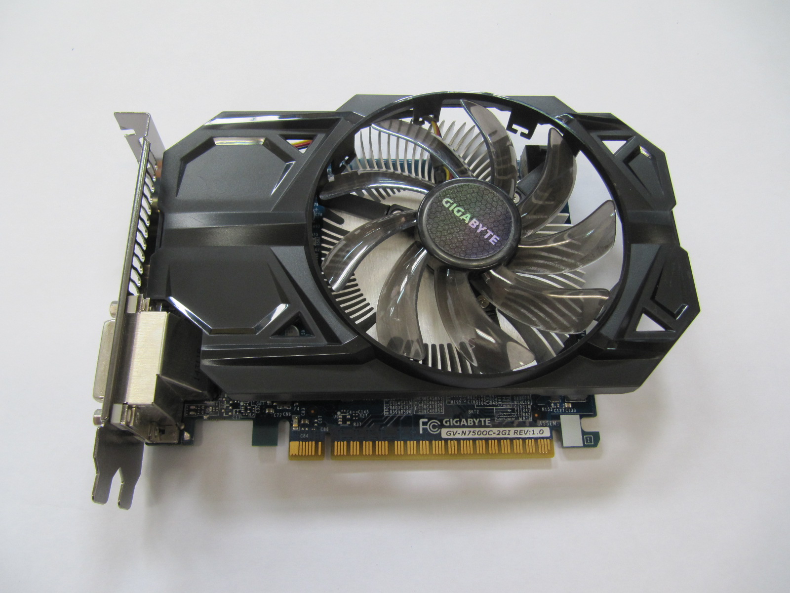 Gtx 750 фото