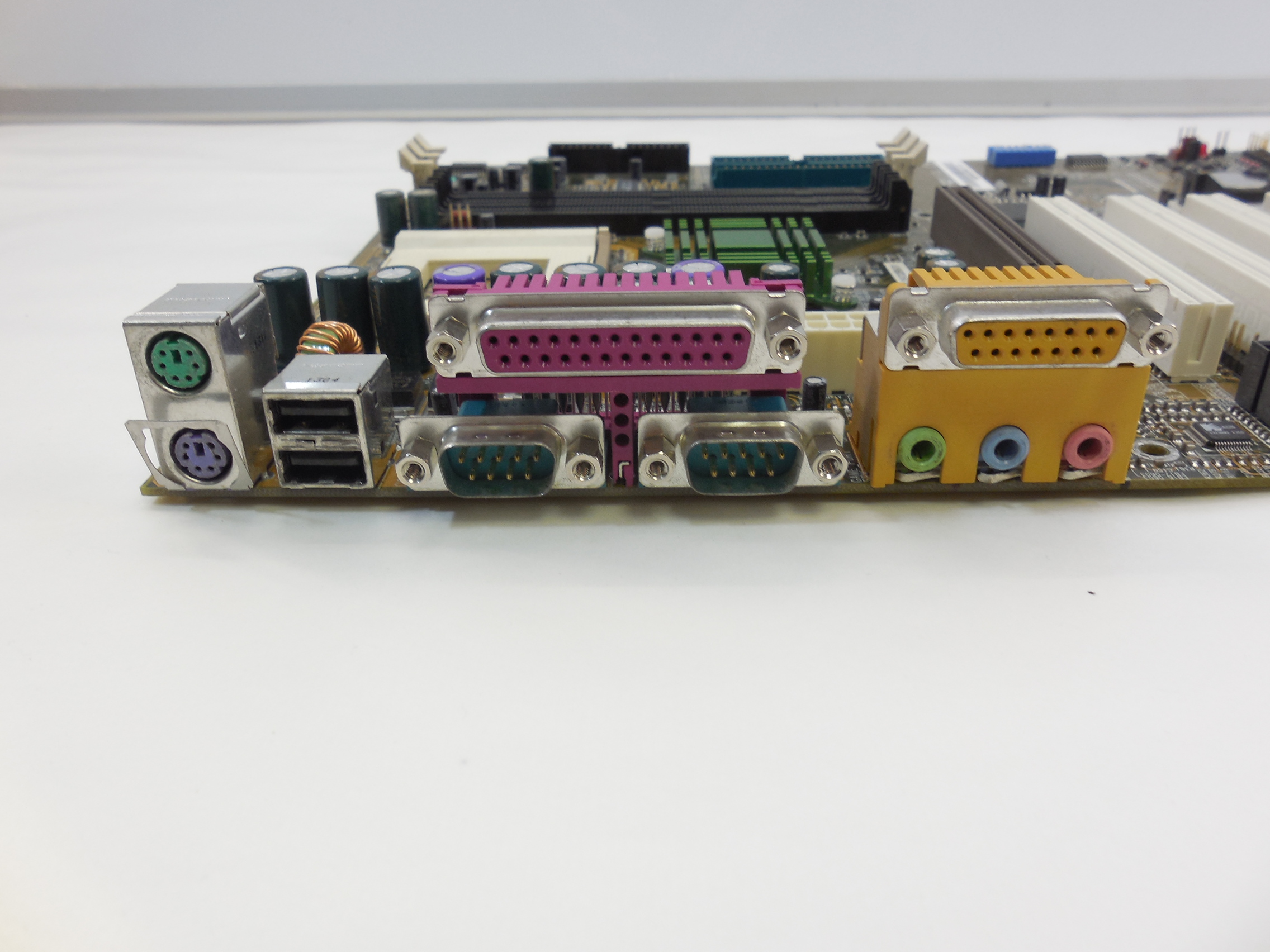 Материнская плата CHAINTECH CT-6OJA3 - Pic n 269276