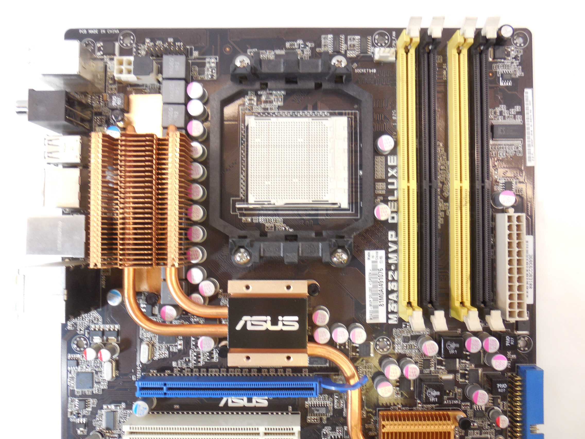 Материнская плата Asus M3A32-MVP Deluxe - Pic n 270848