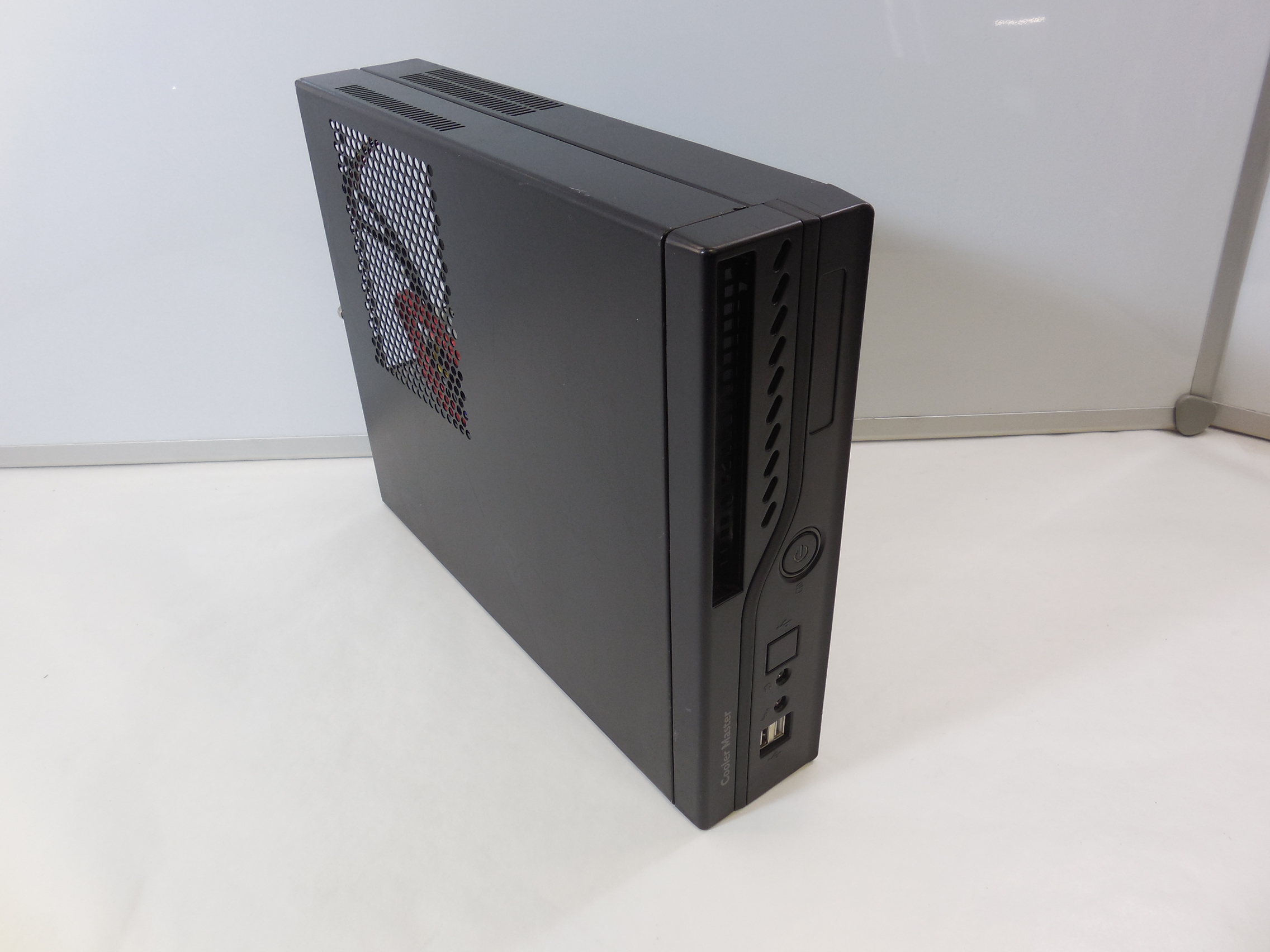 Slim корпус пк. Корпус Cooler Master Elite 100. Cooler Master Elite 100 RC-100-. Корпус Mini ITX Slim desktop 2007. Корпус Slim desktop Mini ITX.