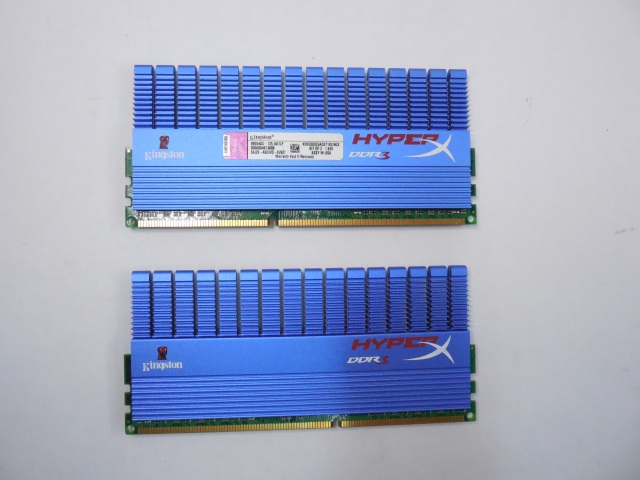 Оперативная память ddr3 2x8. Kingston HYPERX ddr3 2gb. Kingston HYPERX DDR 2gb. Оперативная память 2 ГБ Hyper ddr2 Kingstone. Оперативная память ddr3 HYPERX Silver.