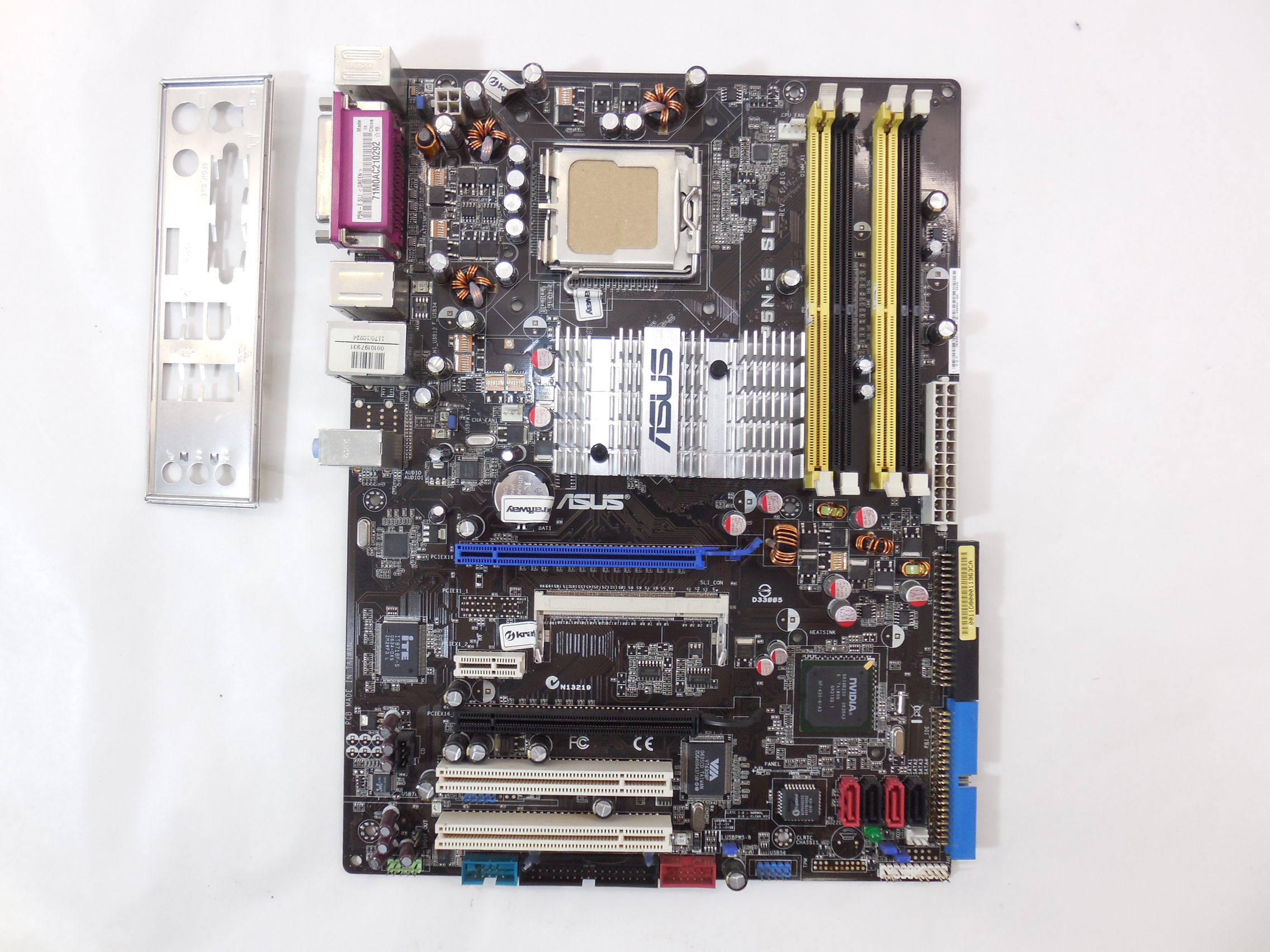 Материнская плата ASUS P5N-E SLI - Pic n 274924