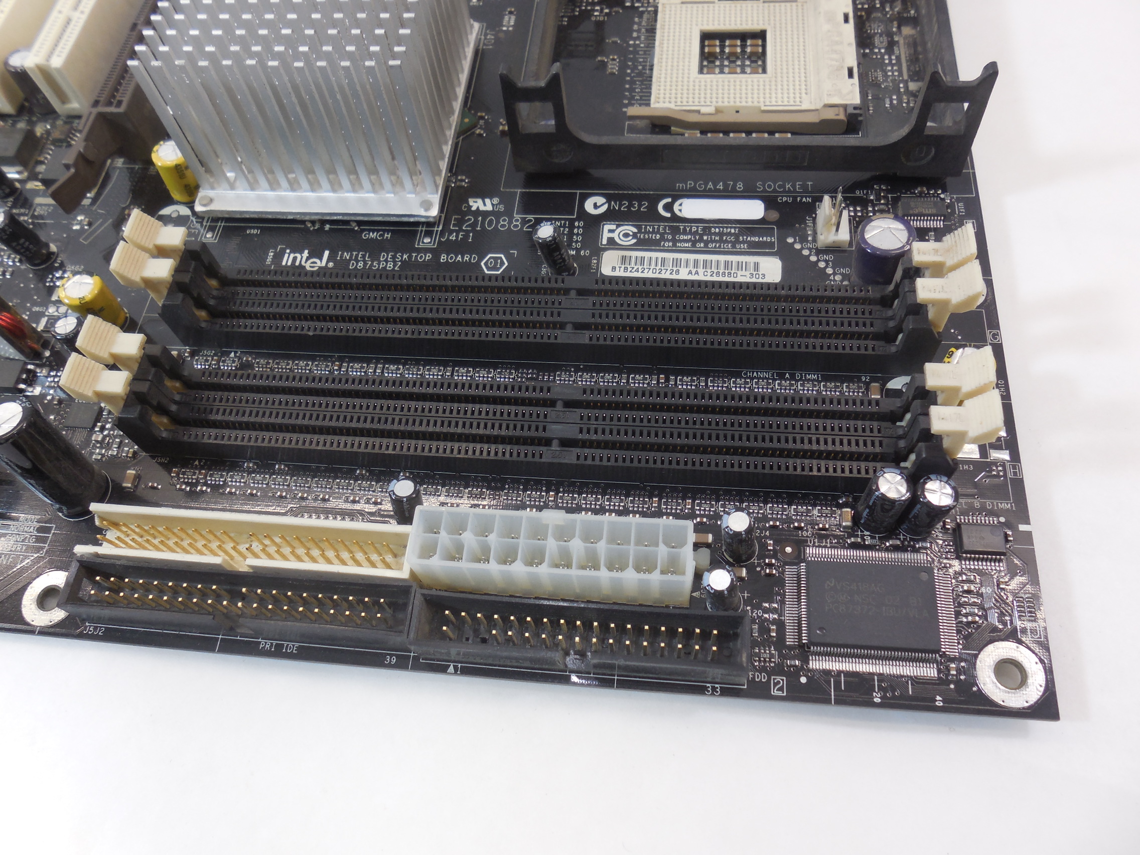 Mb intel. Сокет материнской платы mpga478b. Socket Mpga 478 материнская плата. Материнская плата Intel d975xbx. 478 Intel d865perl.