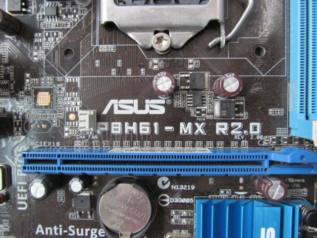 Asus p8h61 mx 2.0. P8h61-MX R2.0. ASUS p8h61-MX R2.0. P8h61-MX батарейка. P8h61-MX R2.0 aafp.