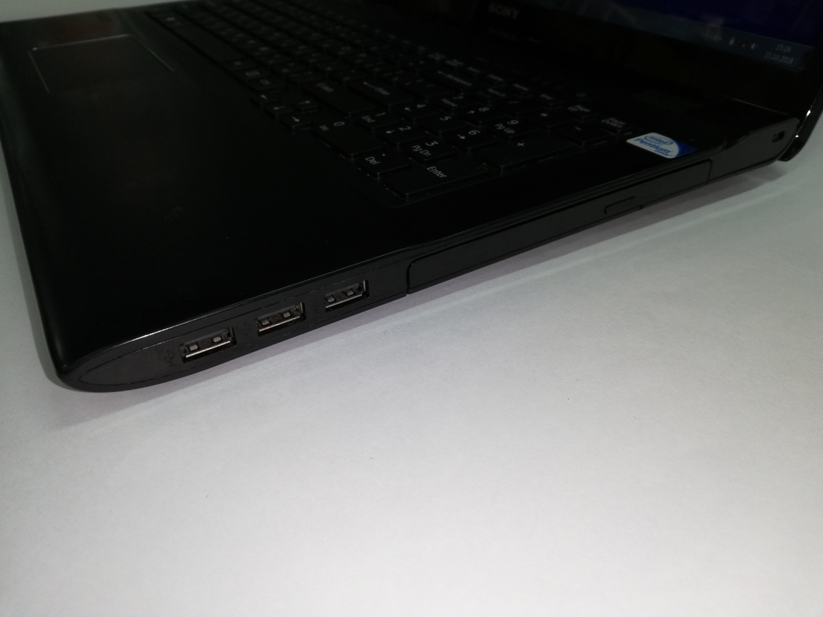 Ноутбук 17" SONY VAIO SVE171G11V - Pic n 276786