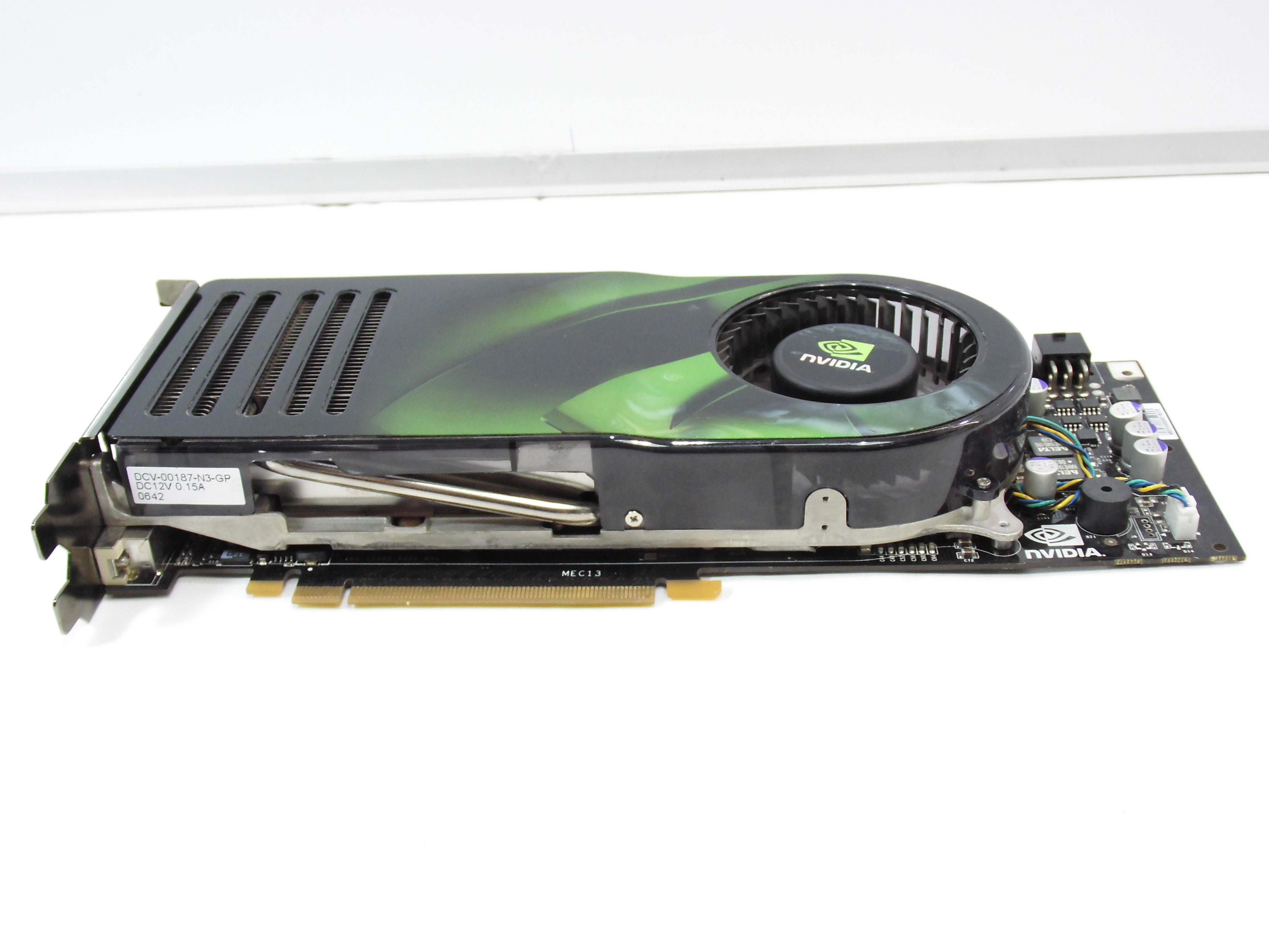 Geforce 8800 gtx. GTX 8800 768mb. Видеокарта GEFORCE 8800 GTX. Нвидиа 8800 GTX. 8800 GTX 1 GB