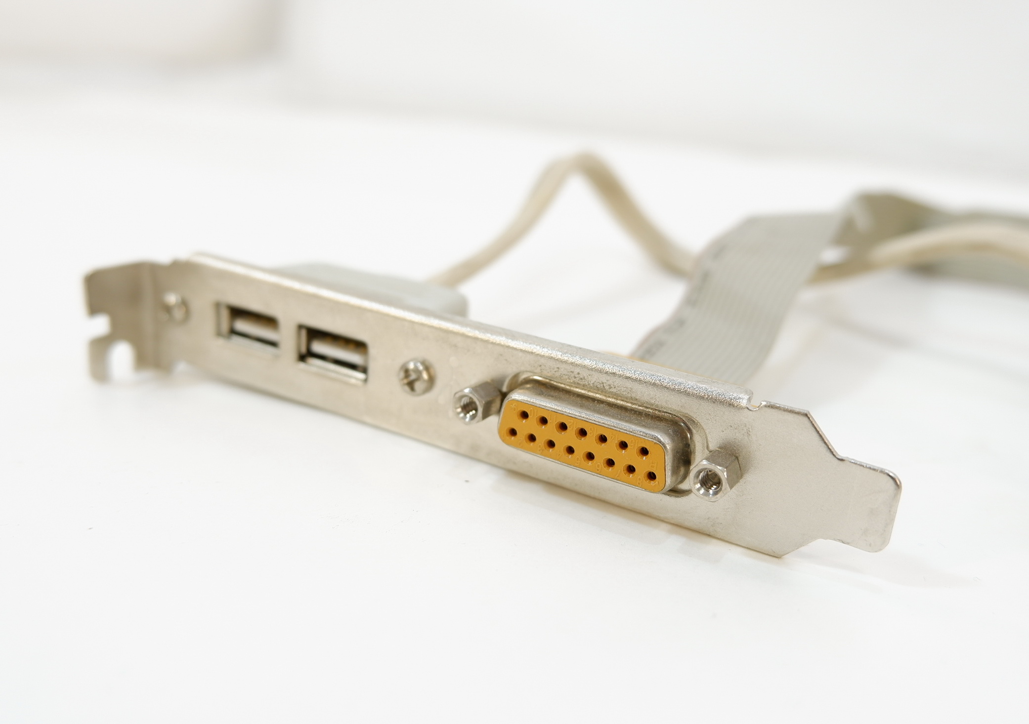 Гейм порт. Игровой порт (Gameport/Midi-Port). Планка 1394 на заднюю панель. Планка USB 2.0 FIREWIRE на заднюю панель. Разъем 2ports USB+1port IEEE планка портов ( планка с 2 разъемами).