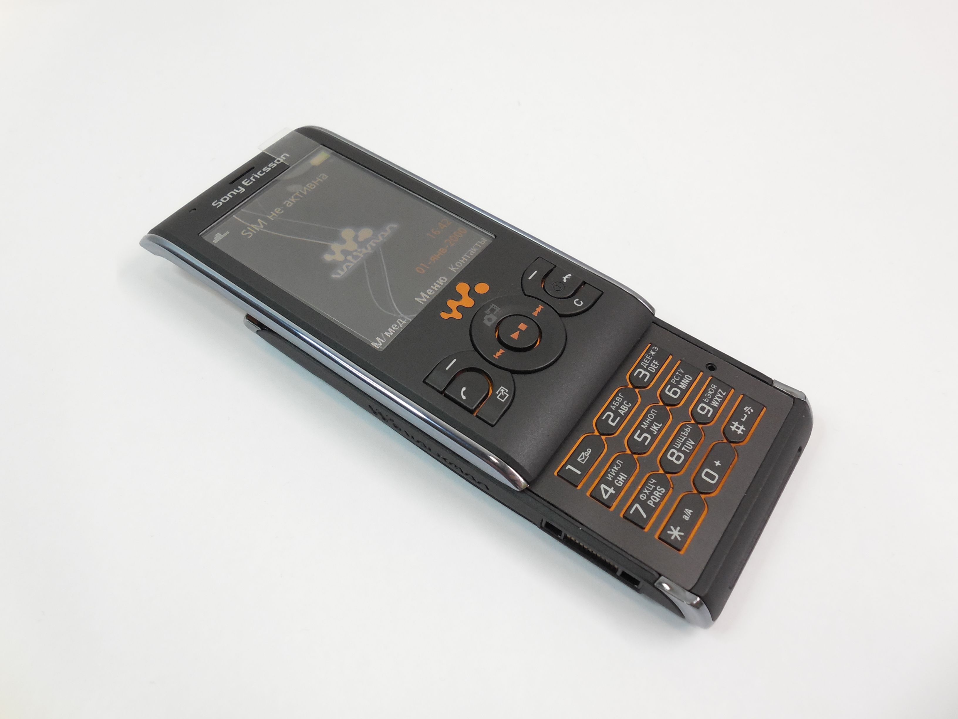 Мобильный телефон Sony Ericsson W595