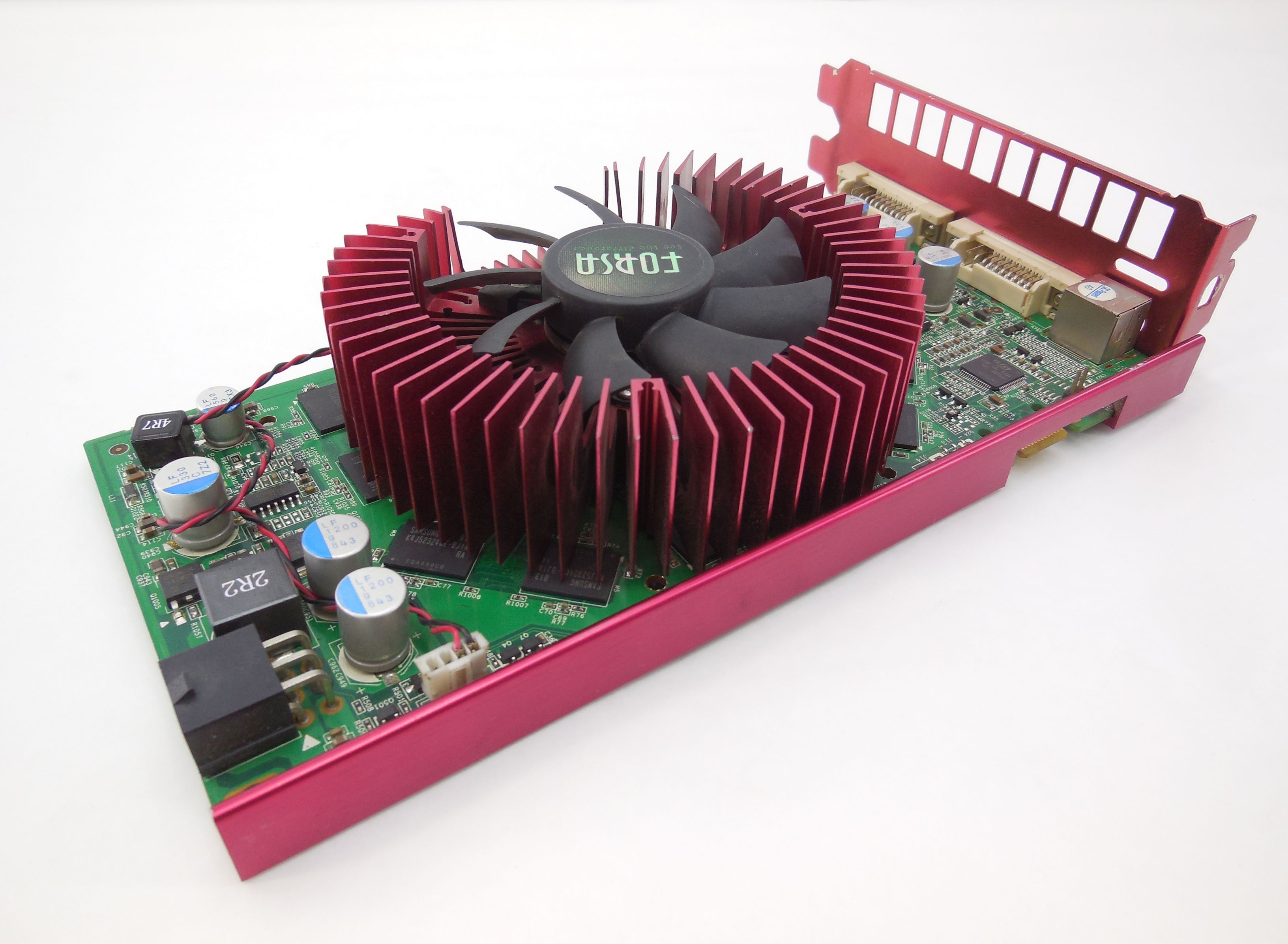 Geforce 9600 драйвера. NVIDIA GEFORCE 9600 gt. GEFORCE 9600gt 512. Gt 9600 512mb. NVIDIA GEFORCE 9600 gt (512 МБ).