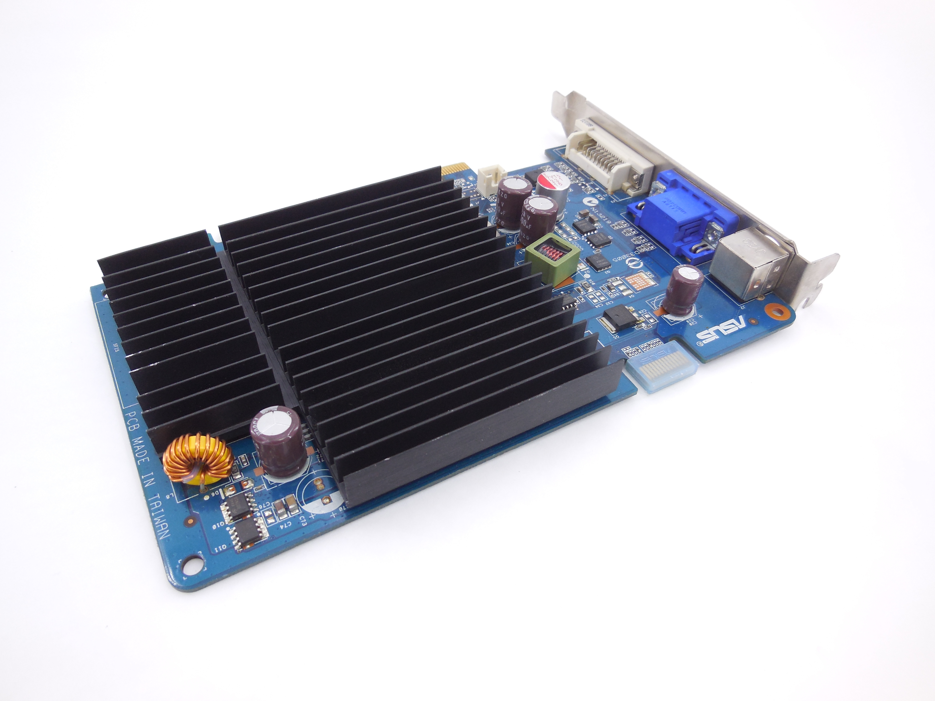 ASUS GeForce 8500 GT Silent (512 MB) (EN8500GT SILENT/HTP/512M) Grafikkarte | Achetez sur