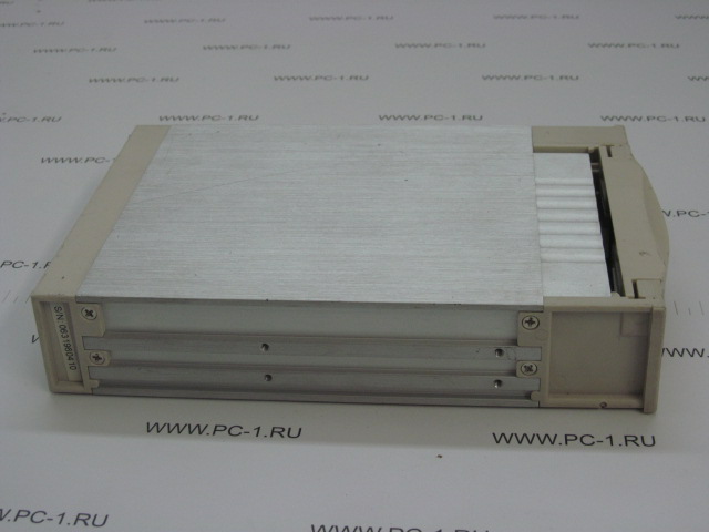 Съемный контейнер Mobil Rack для HDD 3.5" IDE /Устанавливается в отсек 5.25" /Материал: алюминий /2xFAN 40mm