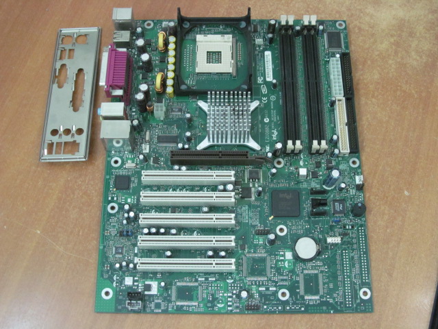 Mb intel. Материнская плата Intel d865perl. Материнская плата Intel 865 Perl. Плата Intel 865pe сокет. 478 Intel d865perl.