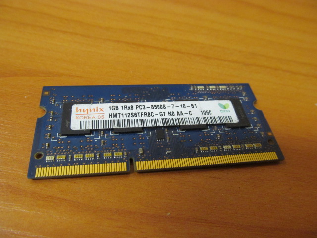 Модуль памяти SODIMM DDR3 1Gb PC3-8500 Hynix