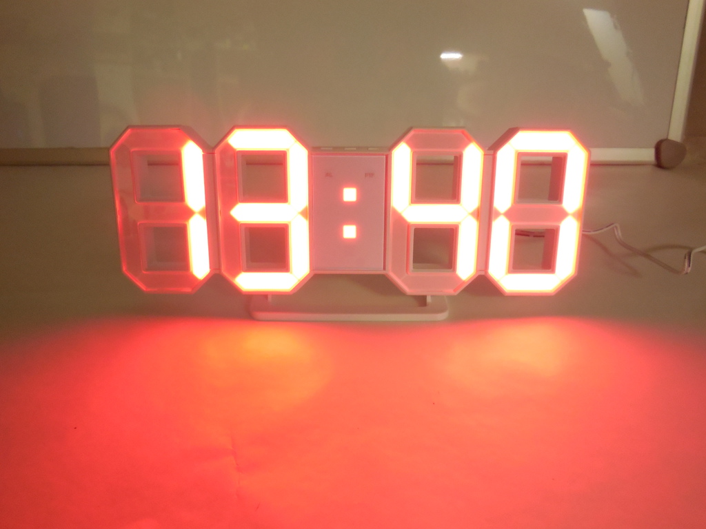 USB Часы Perfeo Luminou красные цифры белый корпус - Pic n 277841