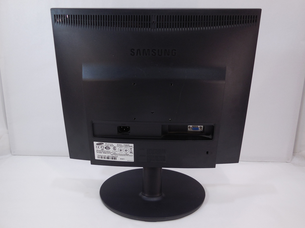 ЖК-монитор 19" Samsung SyncMaster E1920NR - Pic n 283042