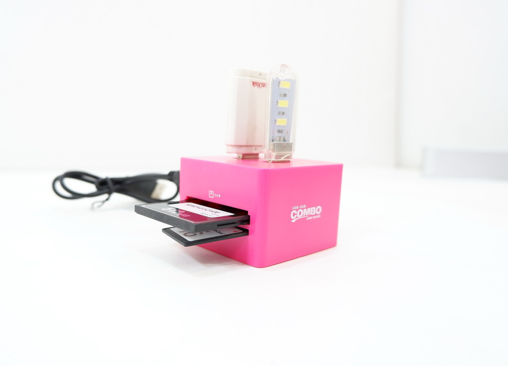 Универсальный USB-хаб + Card Reader COMBO розовый - Pic n 78500