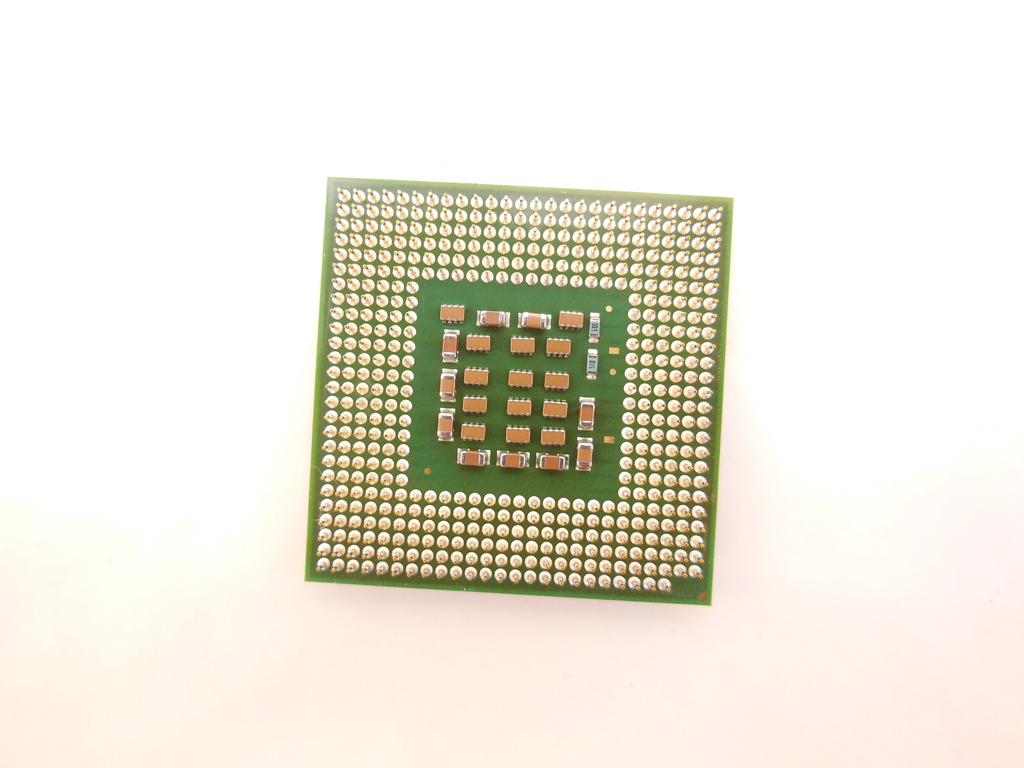 Процессор Intel Pentium 4 2.4GHz (SL7E8) - Pic n 248880