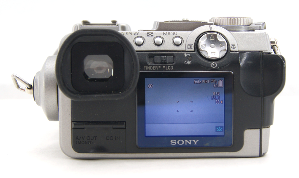 Фотокамера Sony Cyber-shot DSC-F707 - Pic n 293009