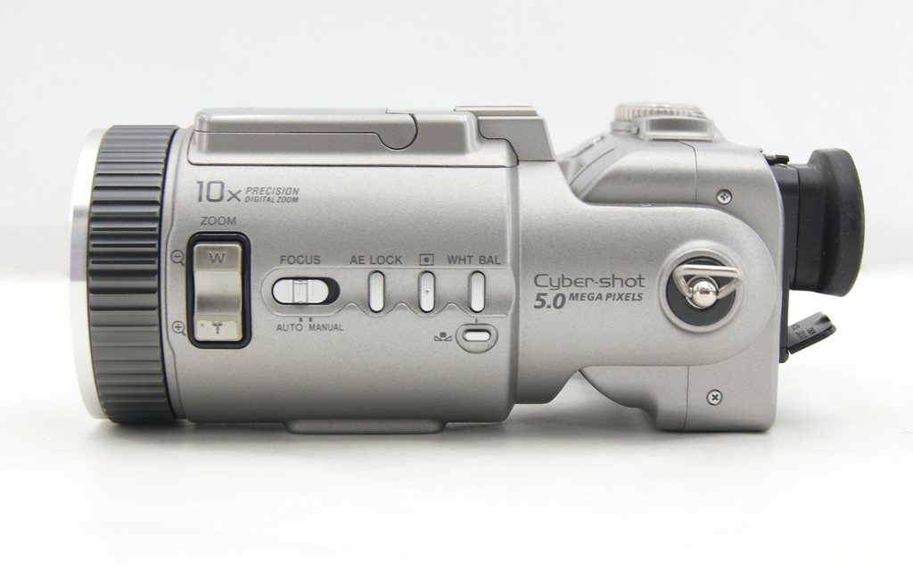 Фотокамера Sony Cyber-shot DSC-F707 - Pic n 293009