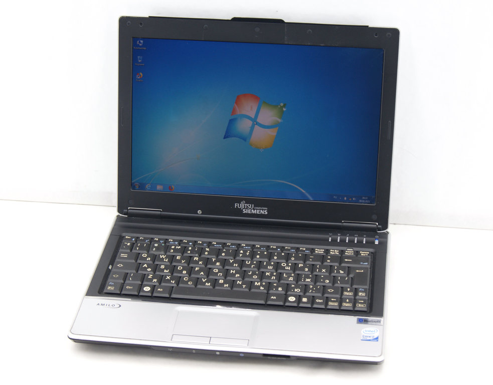 Ноутбук Fujitsu Siemens Amilo Si 1520 - Pic n 293178