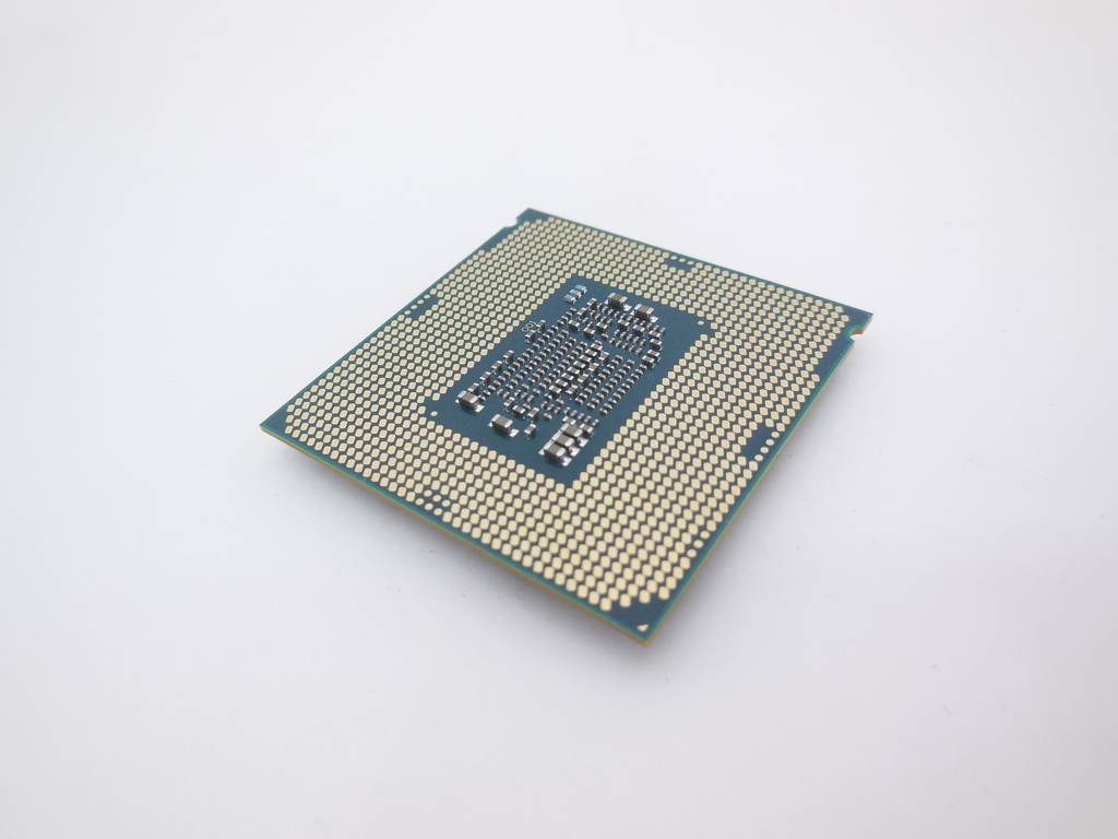 1151 процессоры i5. I5 8600. Intel(r) Core(TM) i3-9100f CPU @ 3.60GHZ 3.60 GHZ. Видеокарта к i5 8600k. Процессор 5500