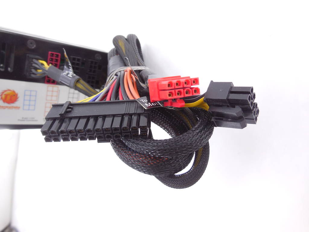 Блок питания Thermaltake Toughpower 700W (W0106) - Pic n 295647