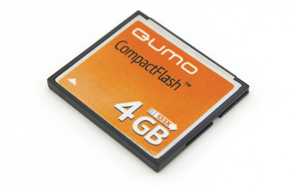 Карта памяти CompactFlash 4GB Qumo 133x - Pic n 296862