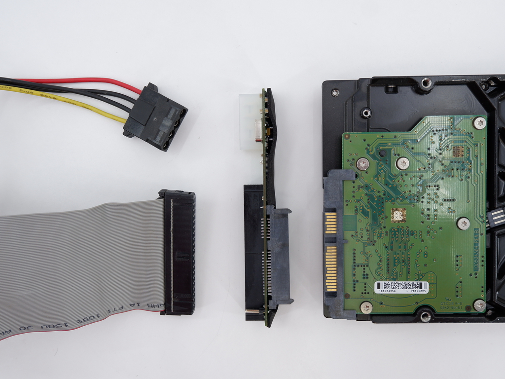 для подключения SATA устройств к IDE контроллеру Питание по Molex  - Pic n 96153