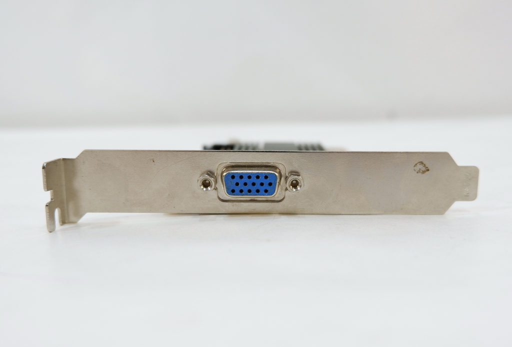 Заглушка DB9 слота видеокарты ПК с выходом VGA COM - Pic n 294064