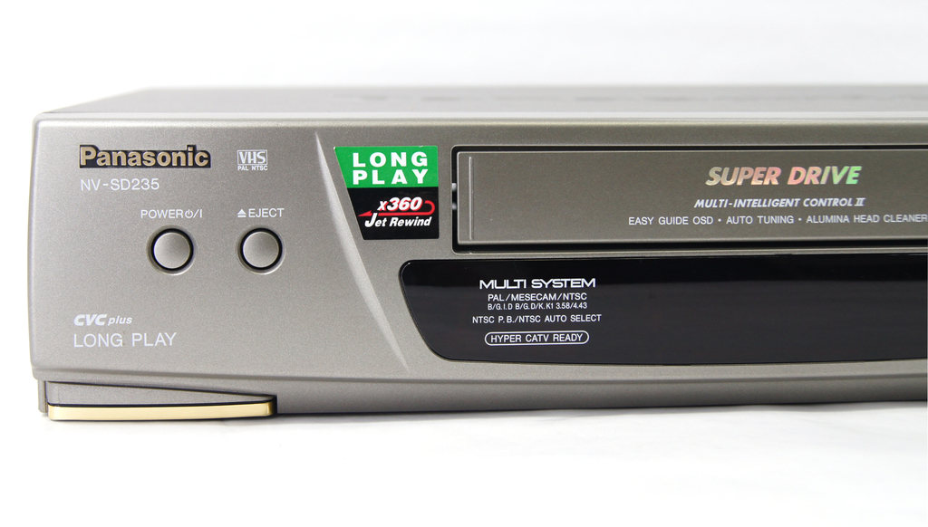 Видеомагнитофон VHS Panasonic NV-SD235 - Pic n 302206