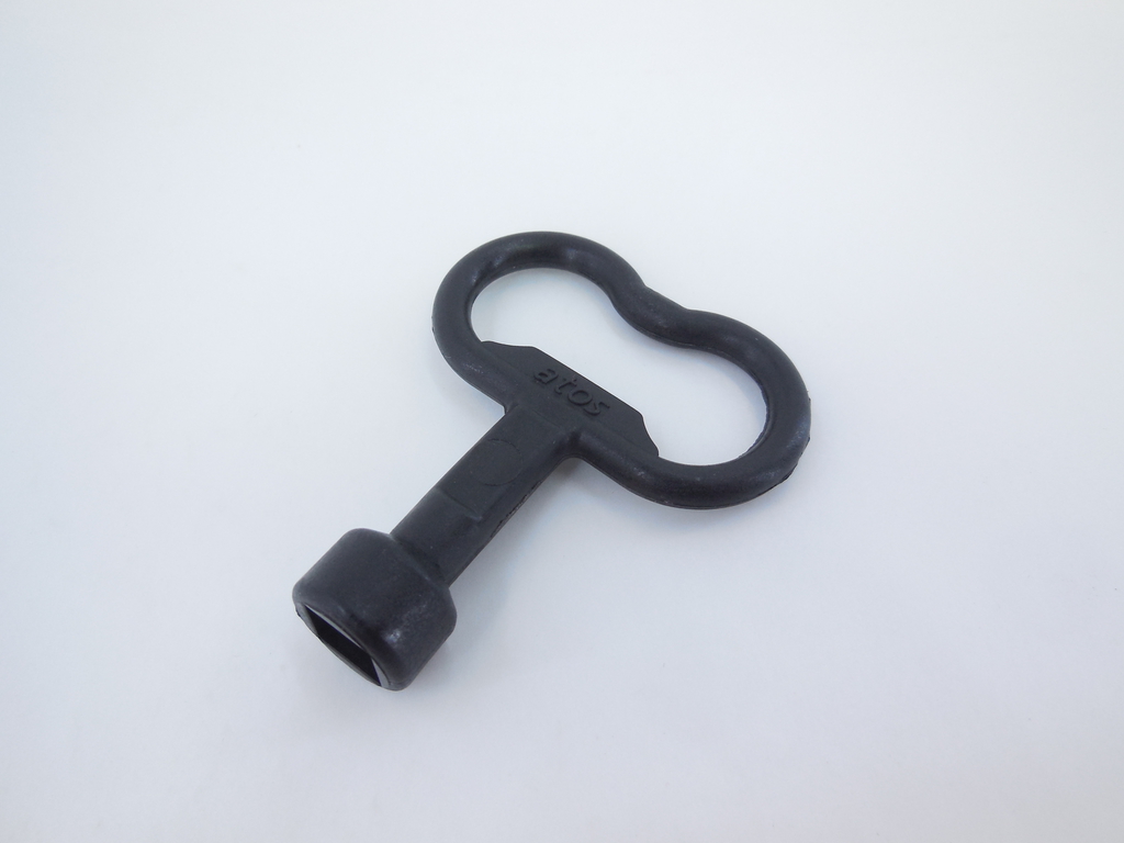 Ключ четырехгранный для электрощитков (пластик) - Pic n 306567
