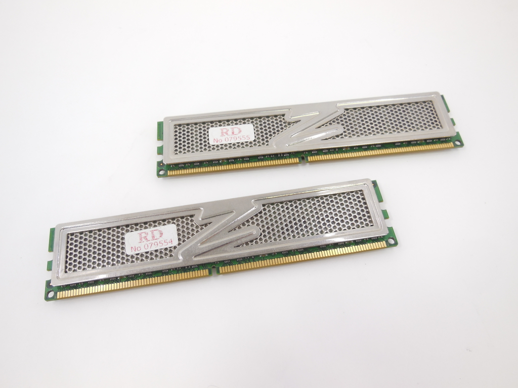 Модуль памяти DDR2 1066 PC2-8500 4Gb KIT (2x2Gb) OCZ OCZ2P10664GK Platinum Edition /Радиаторы охлаждения - Pic n 307058