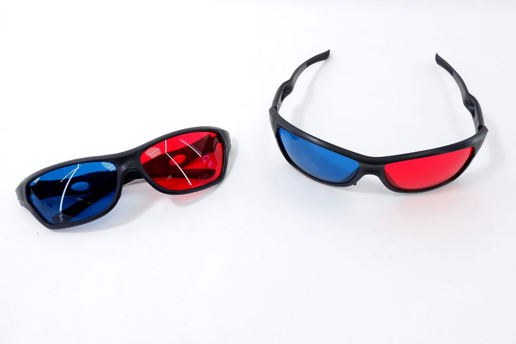 3D стерео очки анаглифные пластиковые для двоих, в подарочной коробке 15х10х5см, комплект очки 2 шт. - Pic n 307589