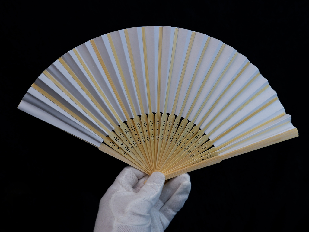 Веер ручной бамбуковый 21см. + Белые перчатки из хлопка / В Японском аниме стиле  - Pic n 308333