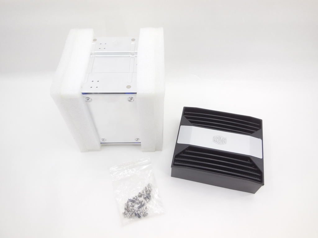 Корзина для установки 3.5" в отсек 5.25" Cooler Master 4-in-3 Device Module (STB-3T4-E3-GP) - Pic n 309125