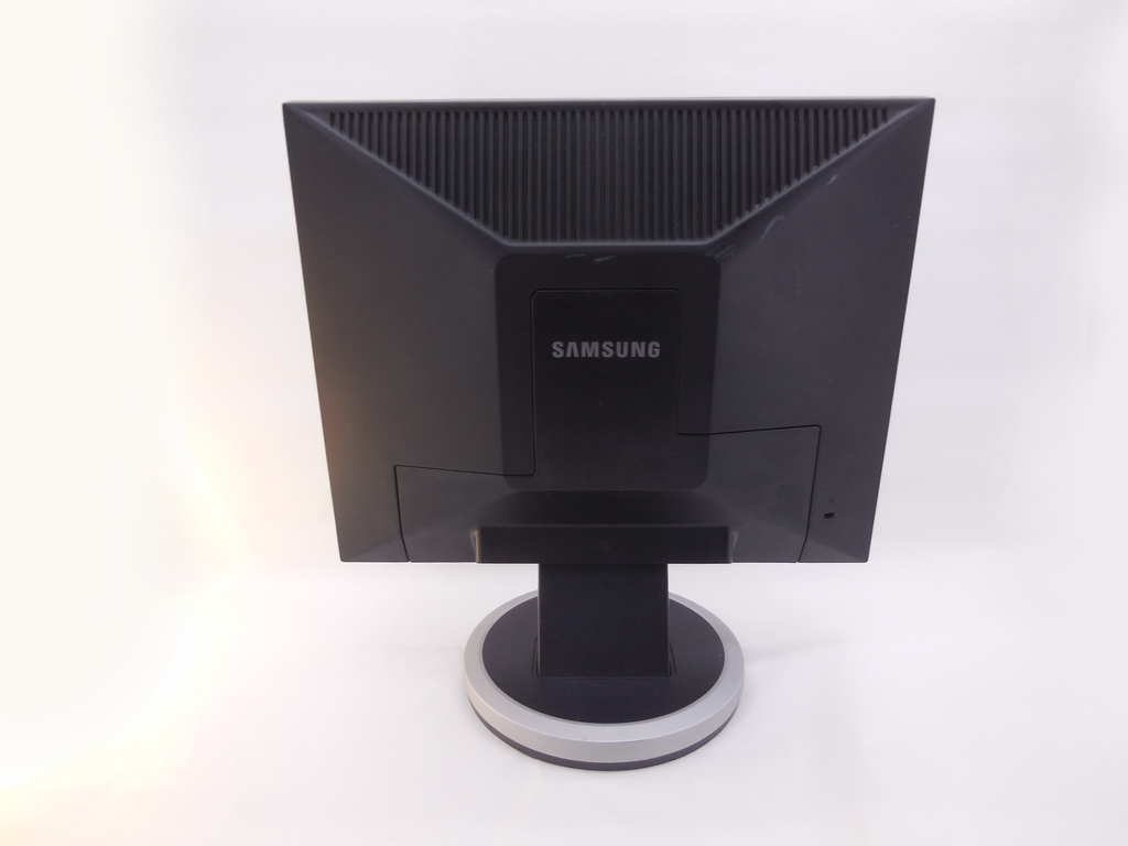 ЖК-монитор 19" Samsung SyncMaster 940N - Pic n 253540