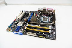 Материнская плата Asus P5N32-SLI SE Deluxe - Pic n 280621