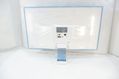 27" LED монитор Samsung белый цвет корпуса - Pic n 276707