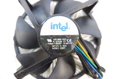 Intel Original Cooler Socket 775 - Pic n 282000