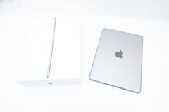 Планшет Apple iPad 6-gen 32GB Wi-Fi Space Grey  - Pic n 291349