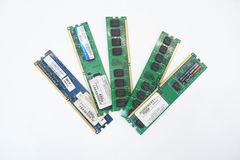 Оперативная память DDR2 1GB 800MHz PC2-6400 в ассортименте