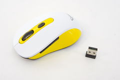 Мышь беспроводная usb Gembird бело-желтая - Pic n 291839