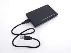 320 гб внешний жесткий диск, черный матовый корпус, USB 3.0 (выносной)