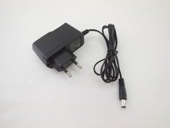 Блок питания AC / DC Adaptor YHSW-090070V, Output: DC 9V, 700 mA