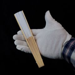 Веер ручной бамбуковый 21см. + Белые перчатки из хлопка / В Японском аниме стиле  - Pic n 308333