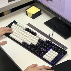 Комплект для ПК Беспроводная мышь + USB клавиатура с подсветкой, набор для чистки в подарок! Готовое решения для рабочего места. - Pic n 309379