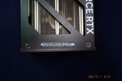 Видеокарта 16Гб MSI GeForce RTX 4060 Ti GAMING X SLIM 16G Длина 307мм, PCI-E Gen 4x8, 7680x4320 2685МГц GDDR6 128-bit S/N602-V517-59SB2403000614 - Pic n 311057